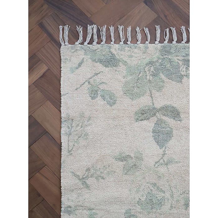 Tumbling Roses Rug | Floral Vintage Style Rug in a Green Floral Pattern