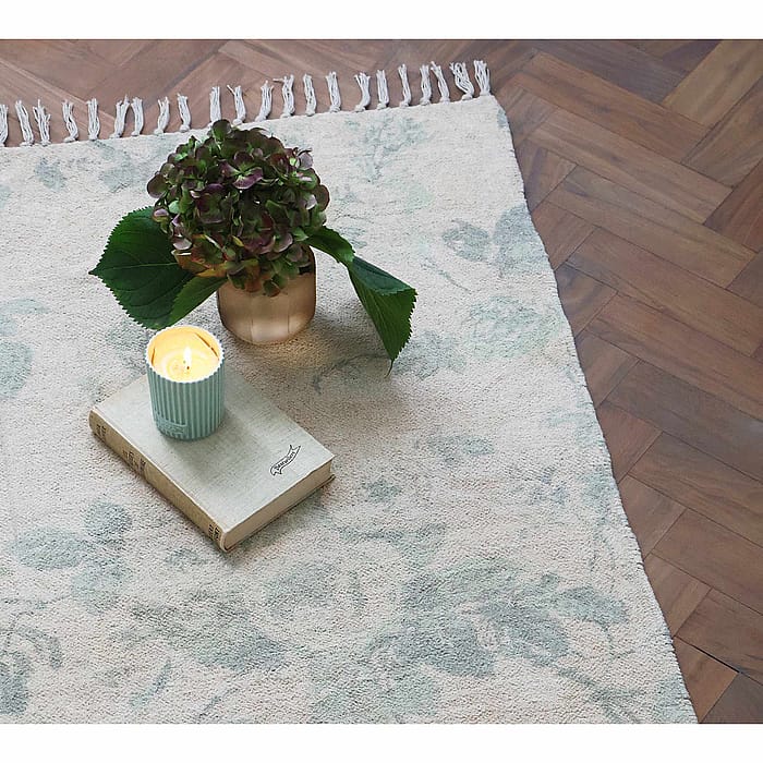 Tumbling Roses Rug | Floral Vintage Style Rug in a Green Floral Pattern