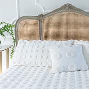 How to Choose the Perfect Rattan Bed Frame for Your Bedroom