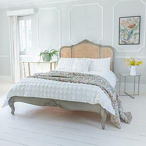 Tips to create your dream French Style Bedroom on Pinterest