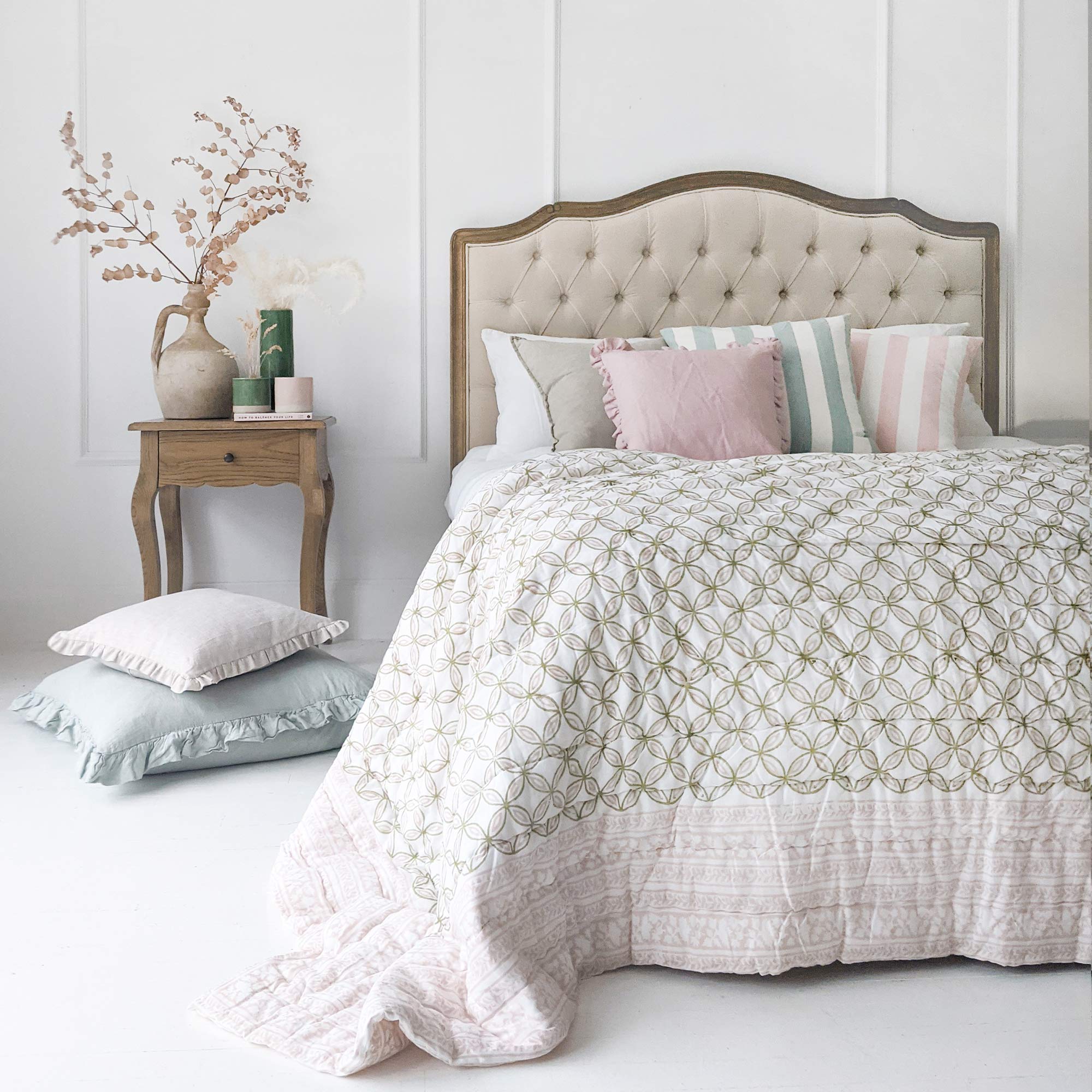 Printed Quilted Bedspread in Shades of Peach, Pink and Green