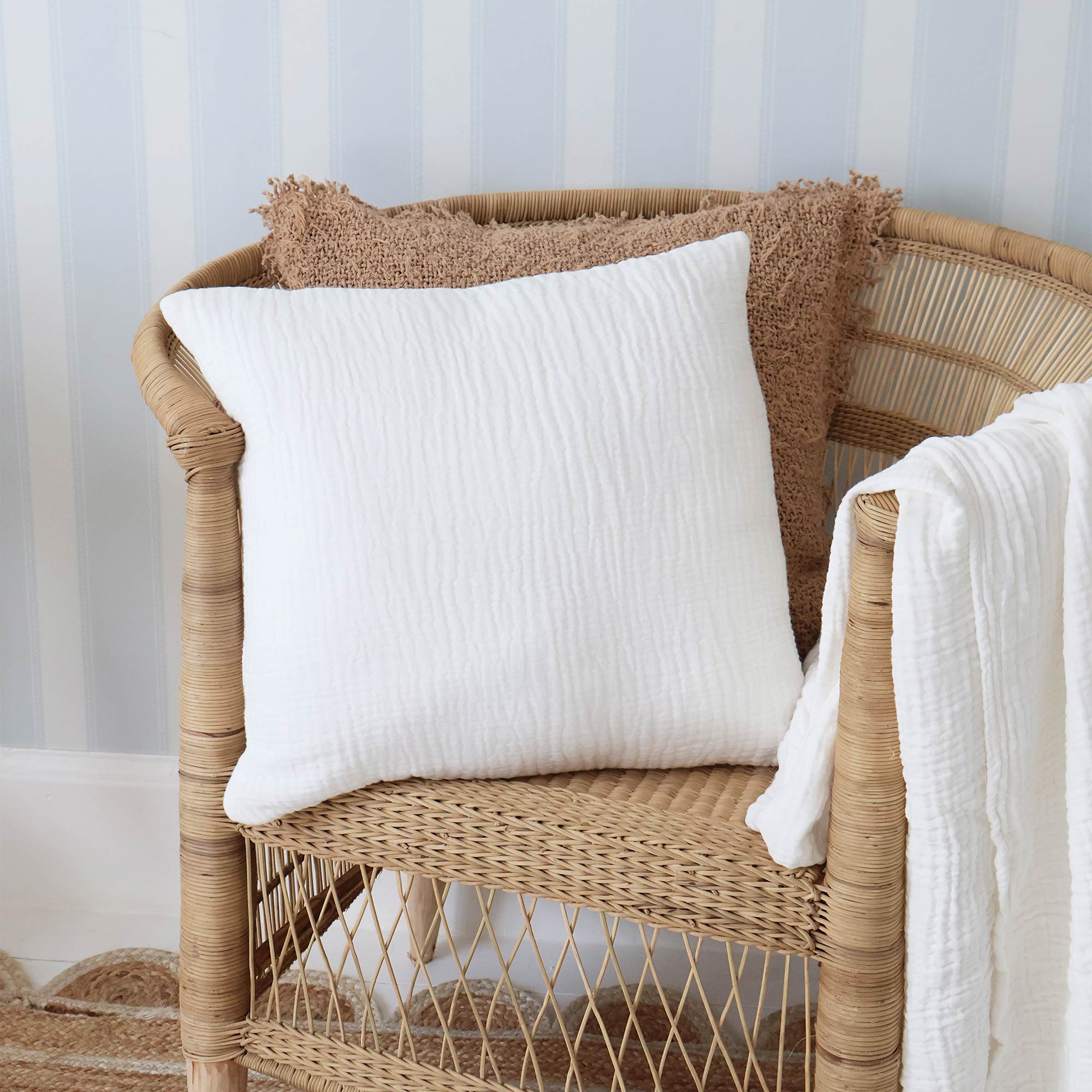 Apricity White Crinkle Cushion