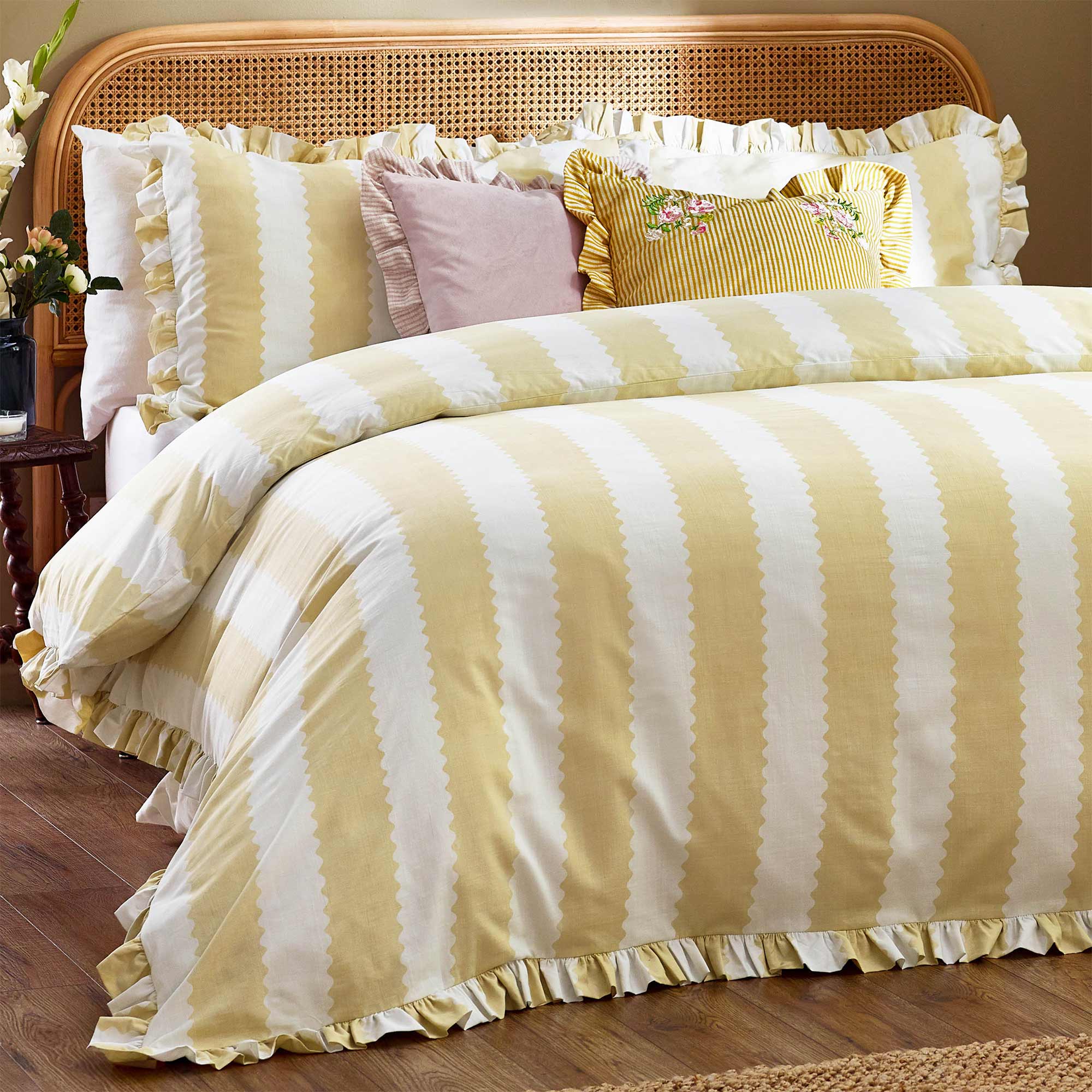 Wiggle Striped Yellow and White Bed Linen with Ruffle Trim