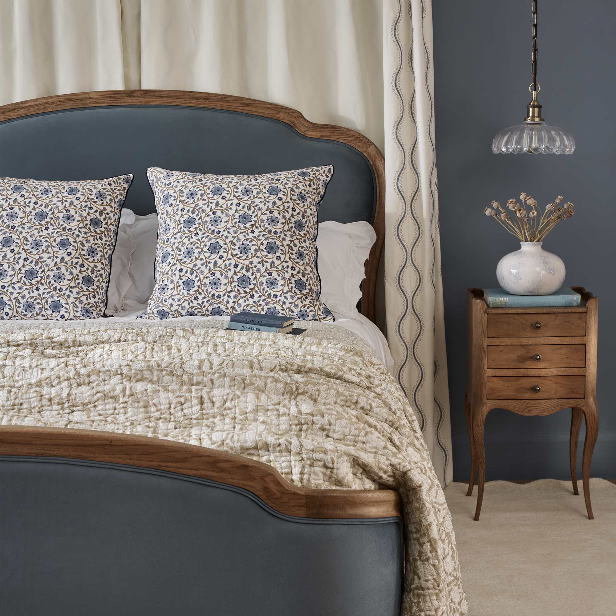 Large Blue Tone Floral Vine Cushion Cover