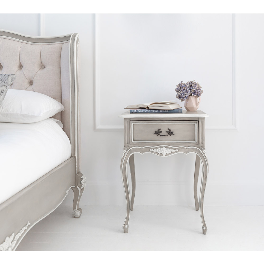 Cabinet D’Amour Bedside Table