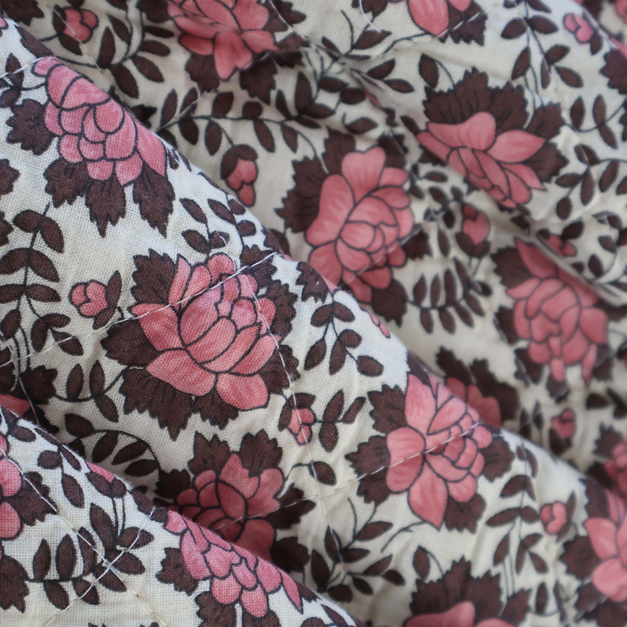Quilt Natural Coloured With Light Pink and Brown Flower Pattern