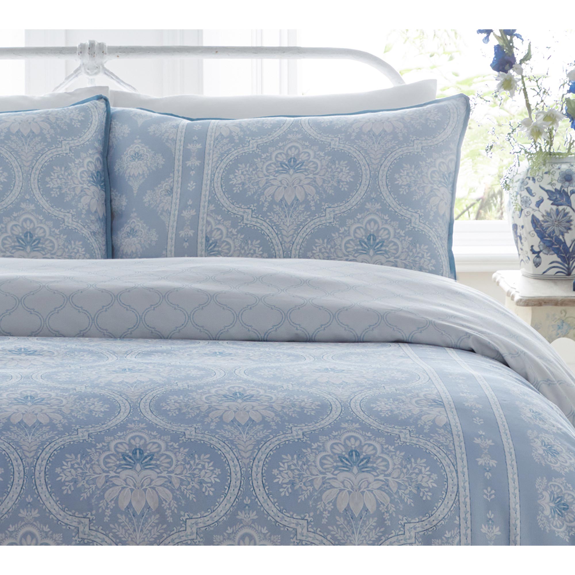 Daylight Delight Bed Linen Set
