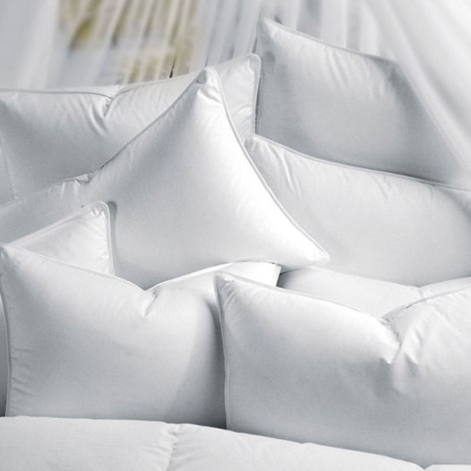 Down Feel Luxury Pillow