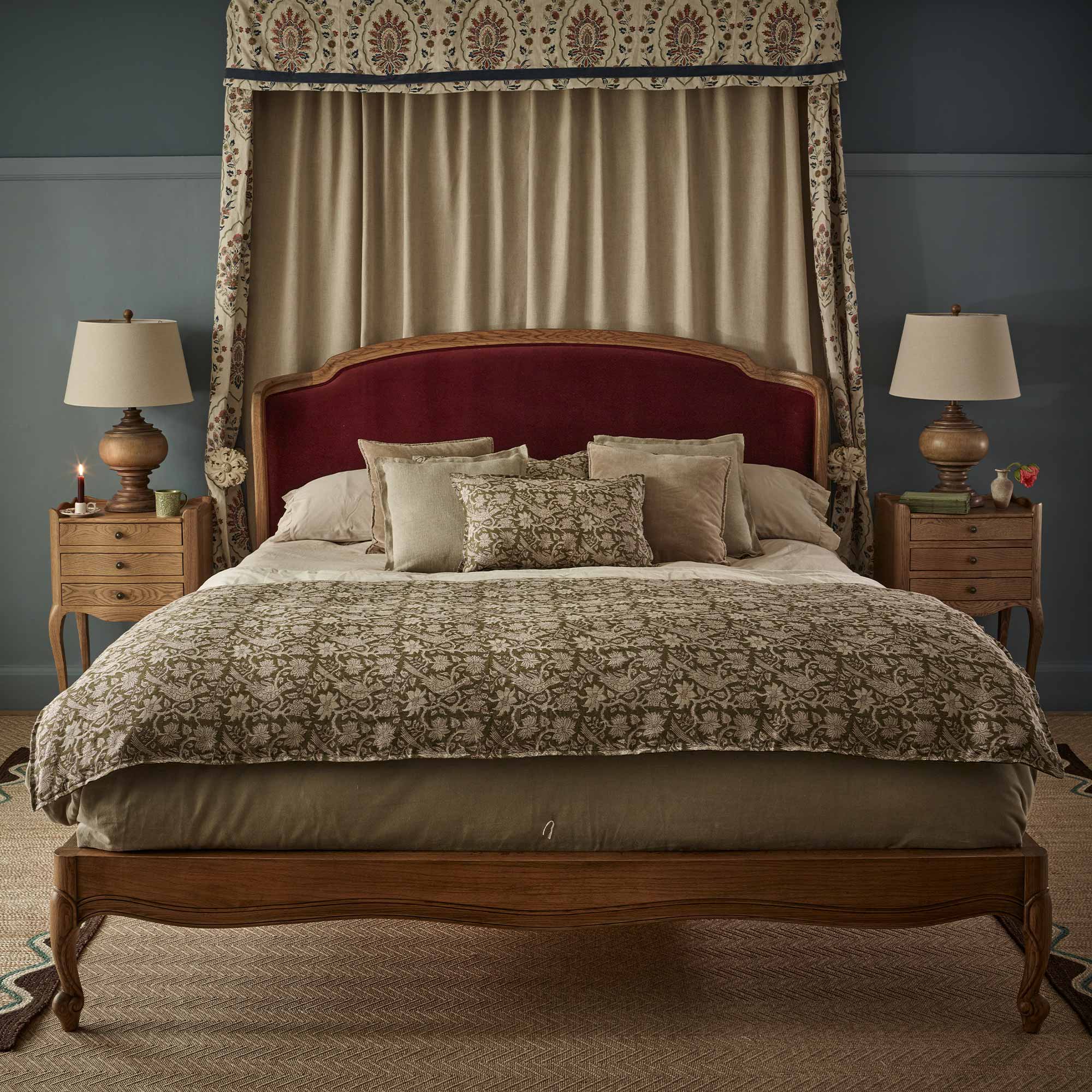 Sonsie Linen Cushion in Forest