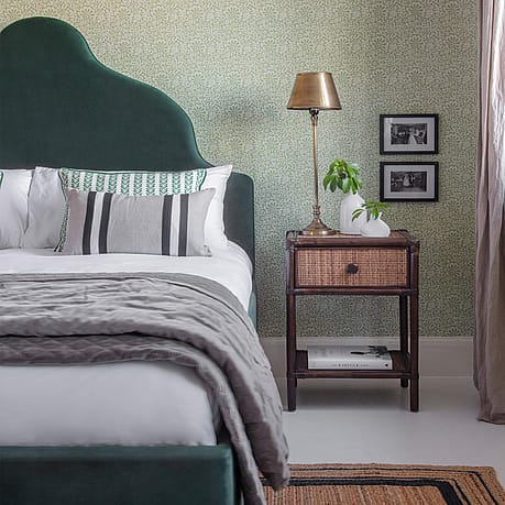 Hunter Green Velvet Upholstered Bed Hunter Green Velvet Upholstered Bed