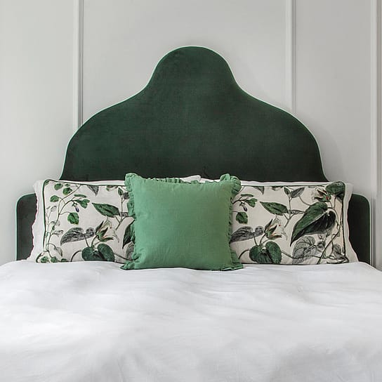 Plump Forest Green Velvet Upholstered Bed Plump Forest Green Velvet Upholstered Bed