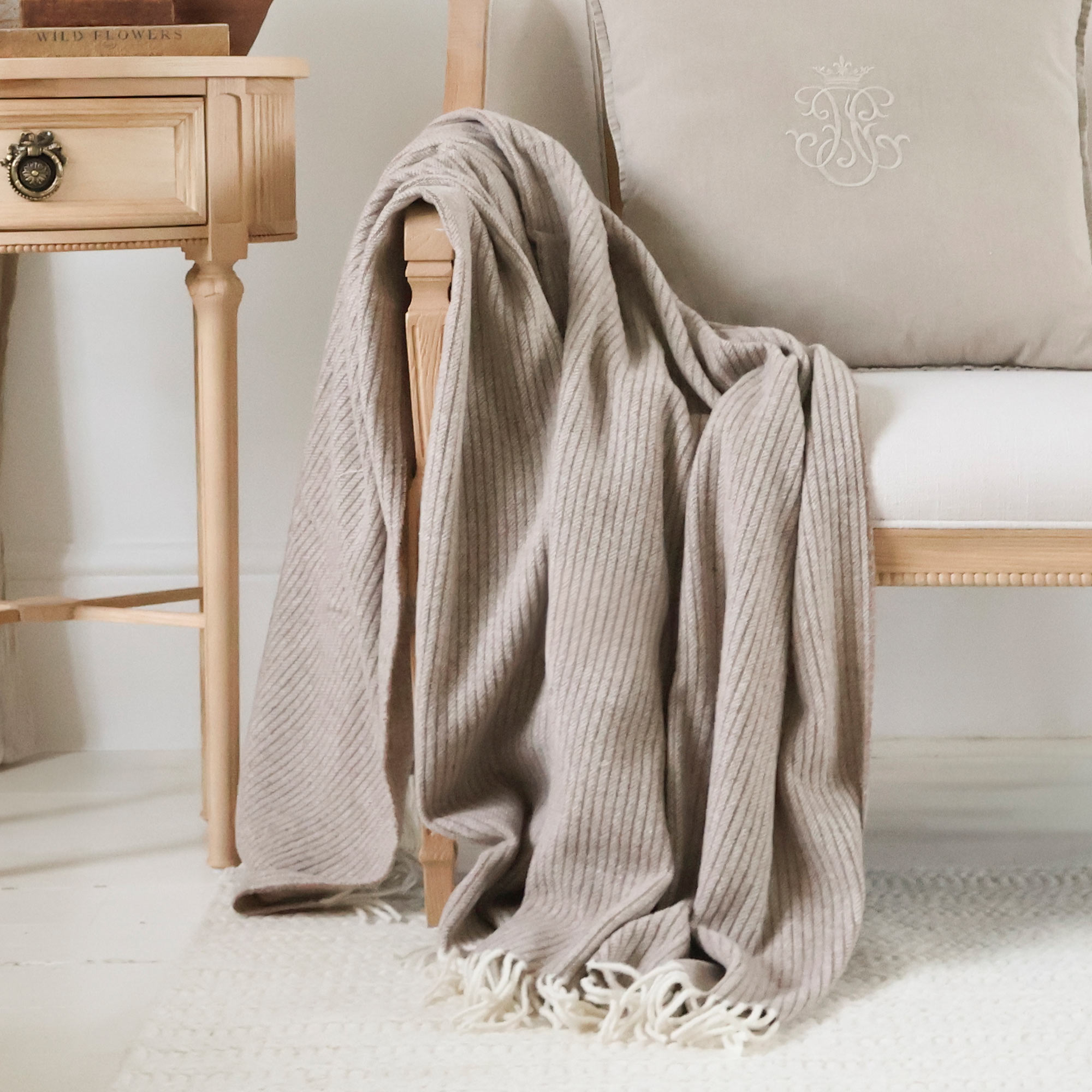Cashmere Throw in Latte