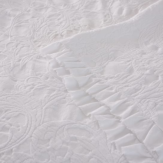 Le Sojourn Ruffle Bedspread in Ivory Le Sojourn Ruffle Bedspread in Ivory