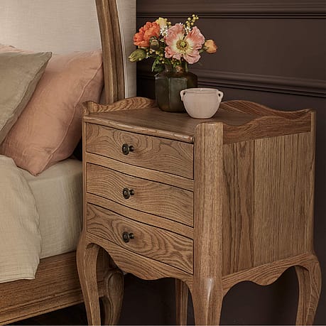 Love Story 3-Drawer Nightstand Love Story 3-Drawer Nightstand