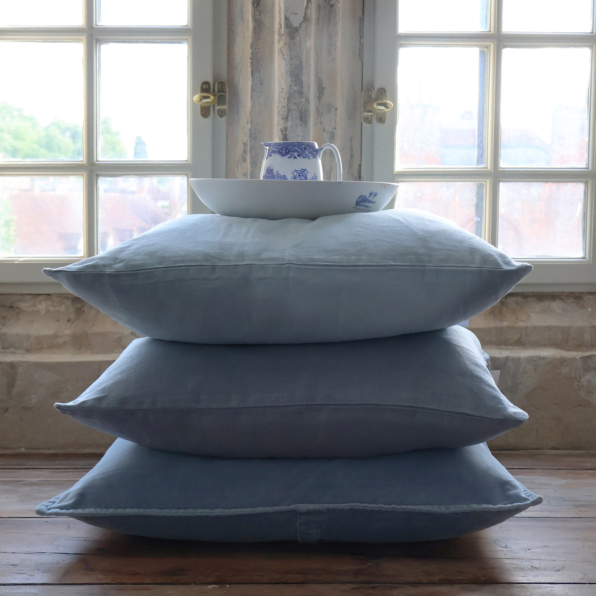 Mélange Linen Cushion in Cornflower