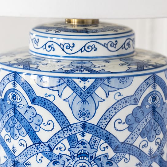 Blue and White Ceramic Table Lamp Blue and White Ceramic Table Lamp