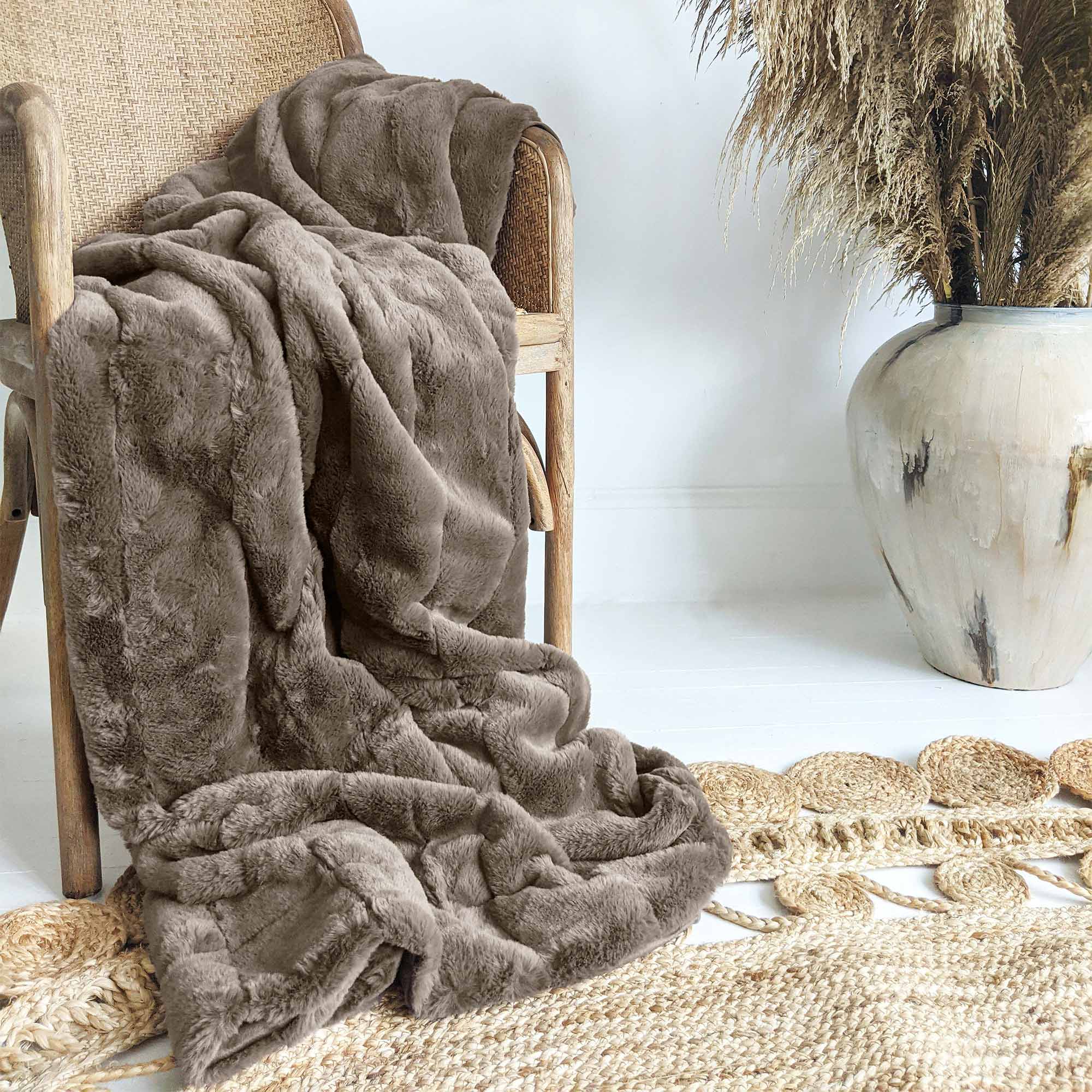 Mimi Faux Fur Throw in Hazelnut Brown