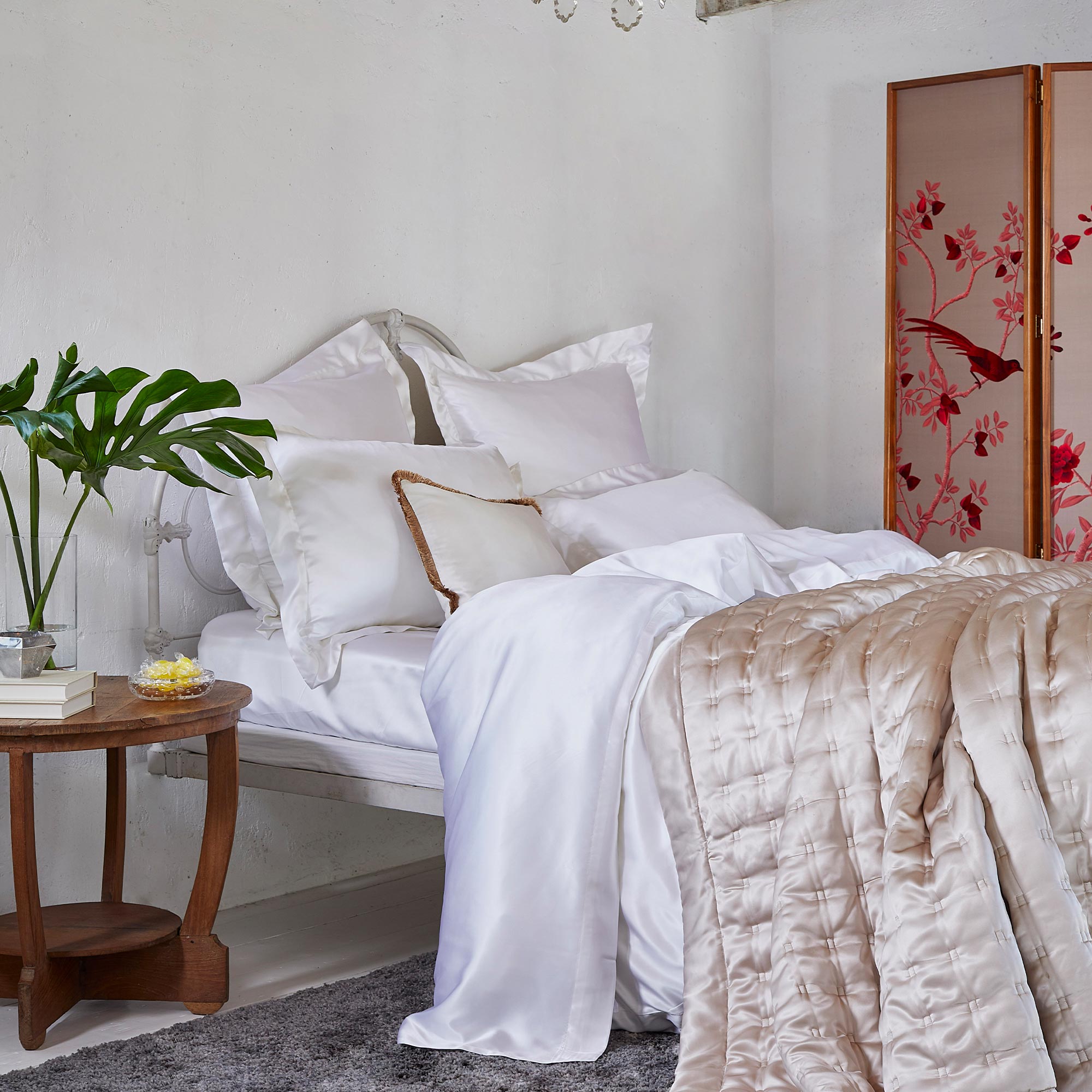 Silk White Bed Linen