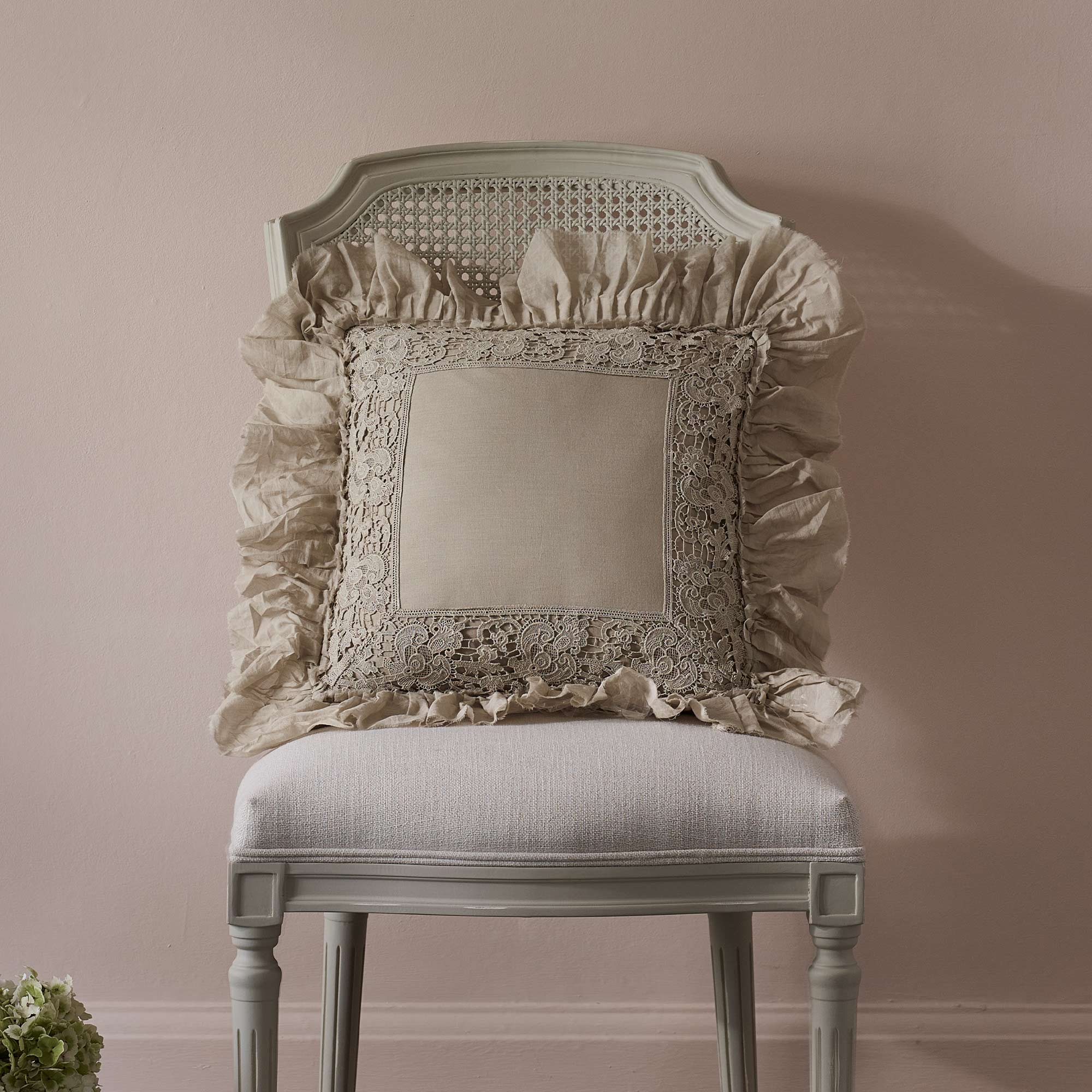 Lace Cushion in Oatmeal
