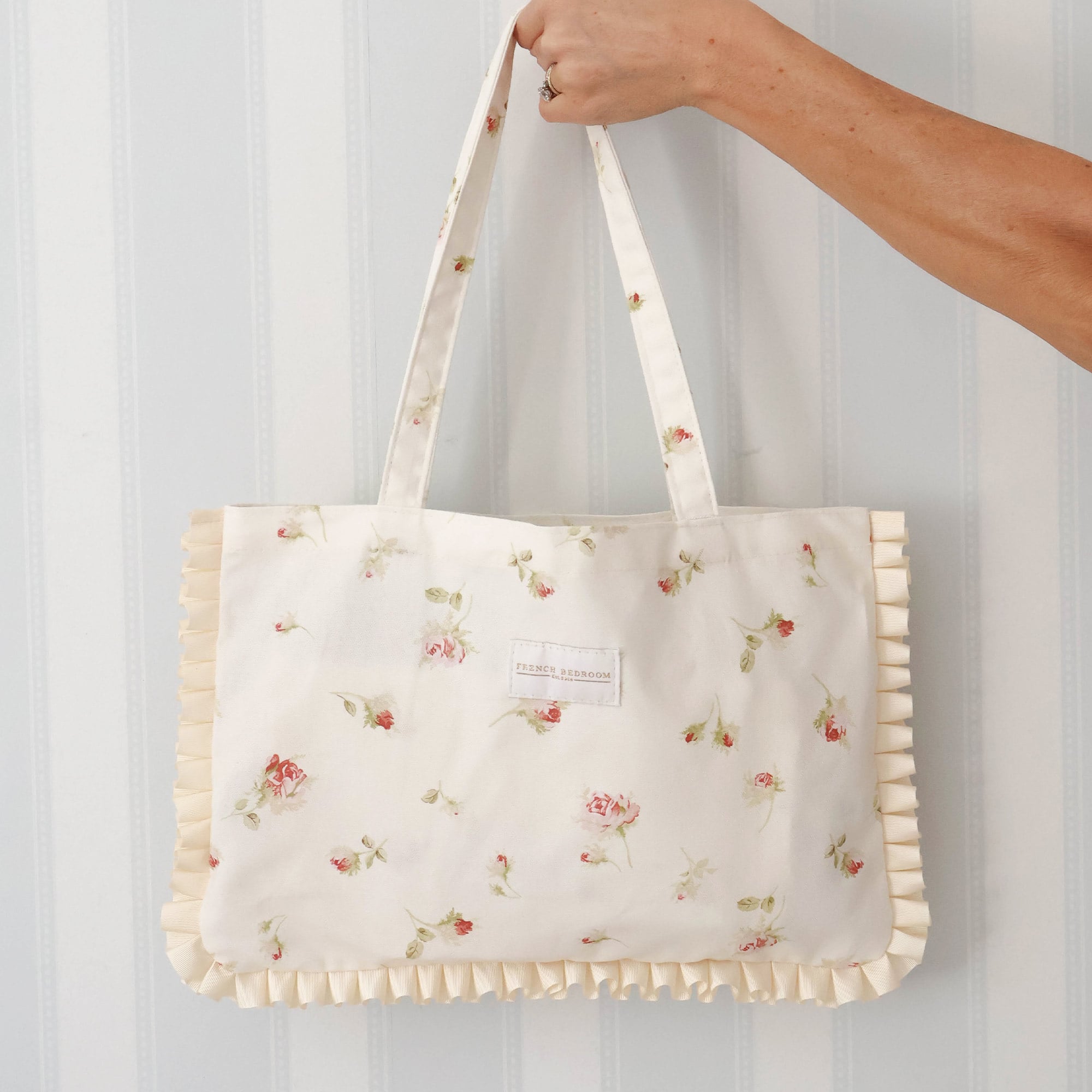 Nostalgic Rose Ruffled Mini Tote