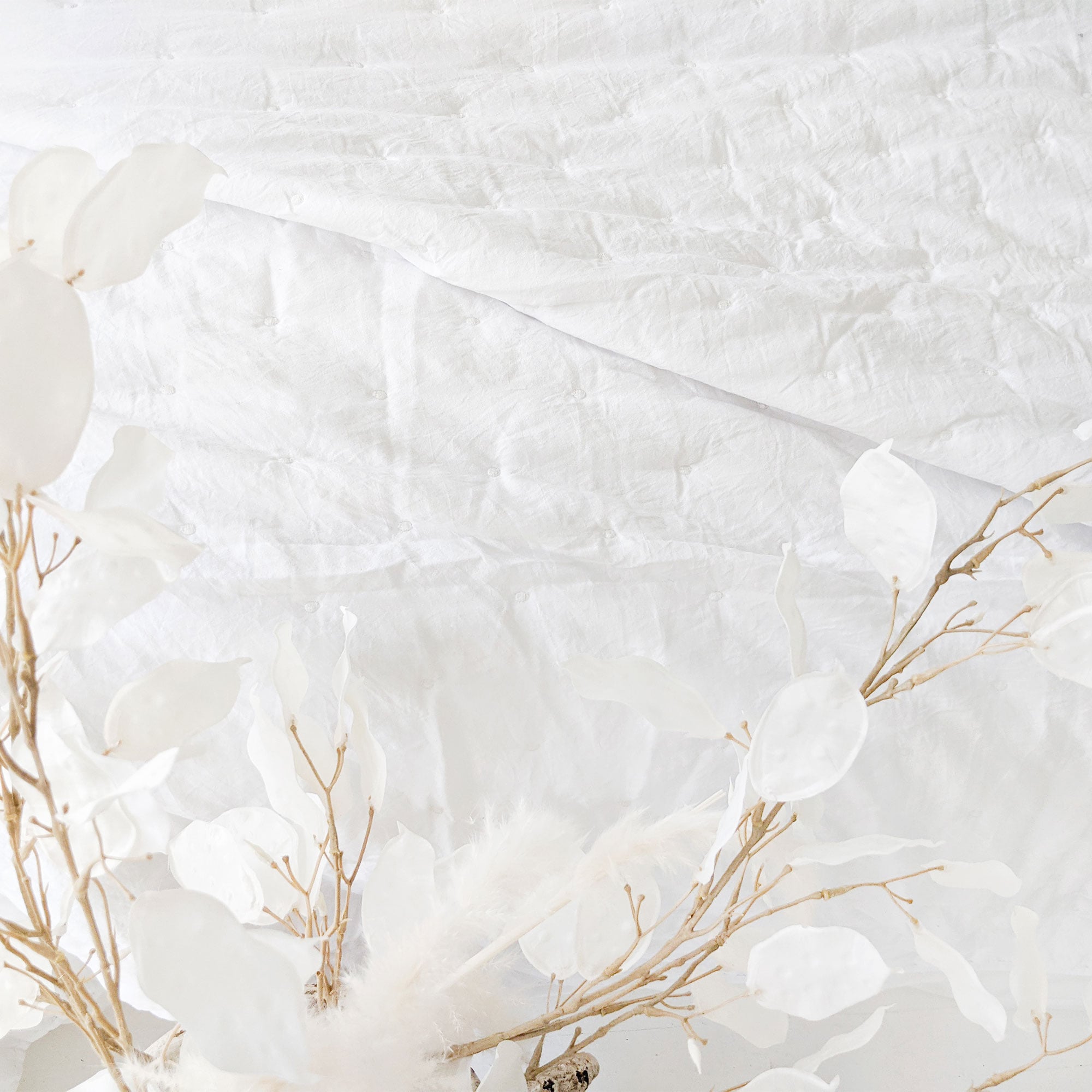 Peachskin Quilted Bedspread in Pearly White