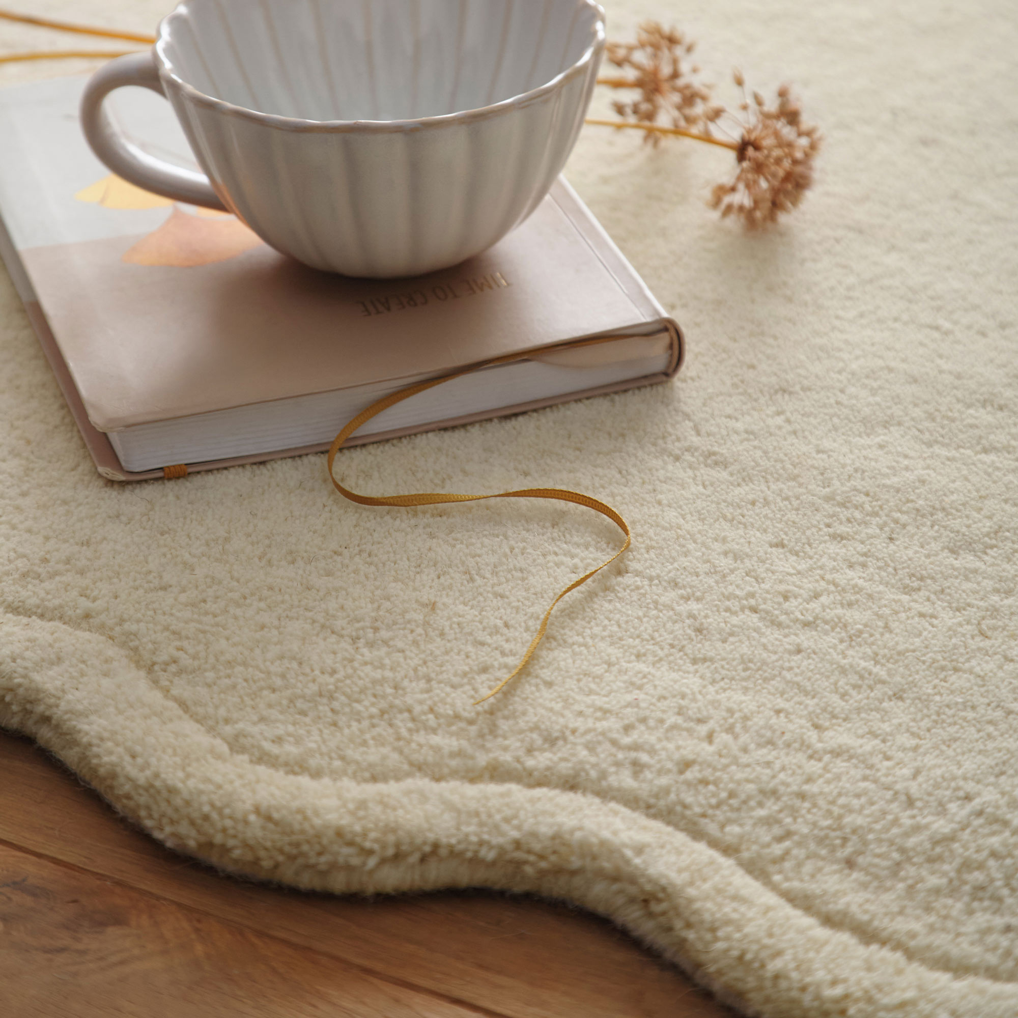 Close Up Detail of 100% Wool Cream Runner