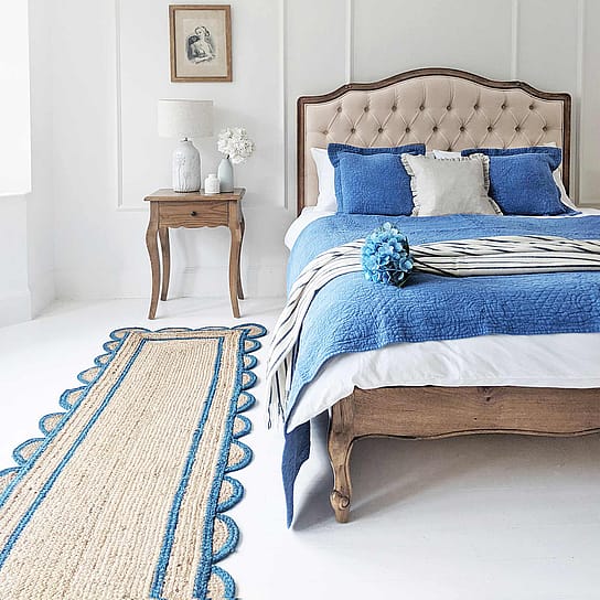 Scalloped Trim Beige Floor Runner with Blue Border Scalloped Trim Beige Floor Runner with Blue Border