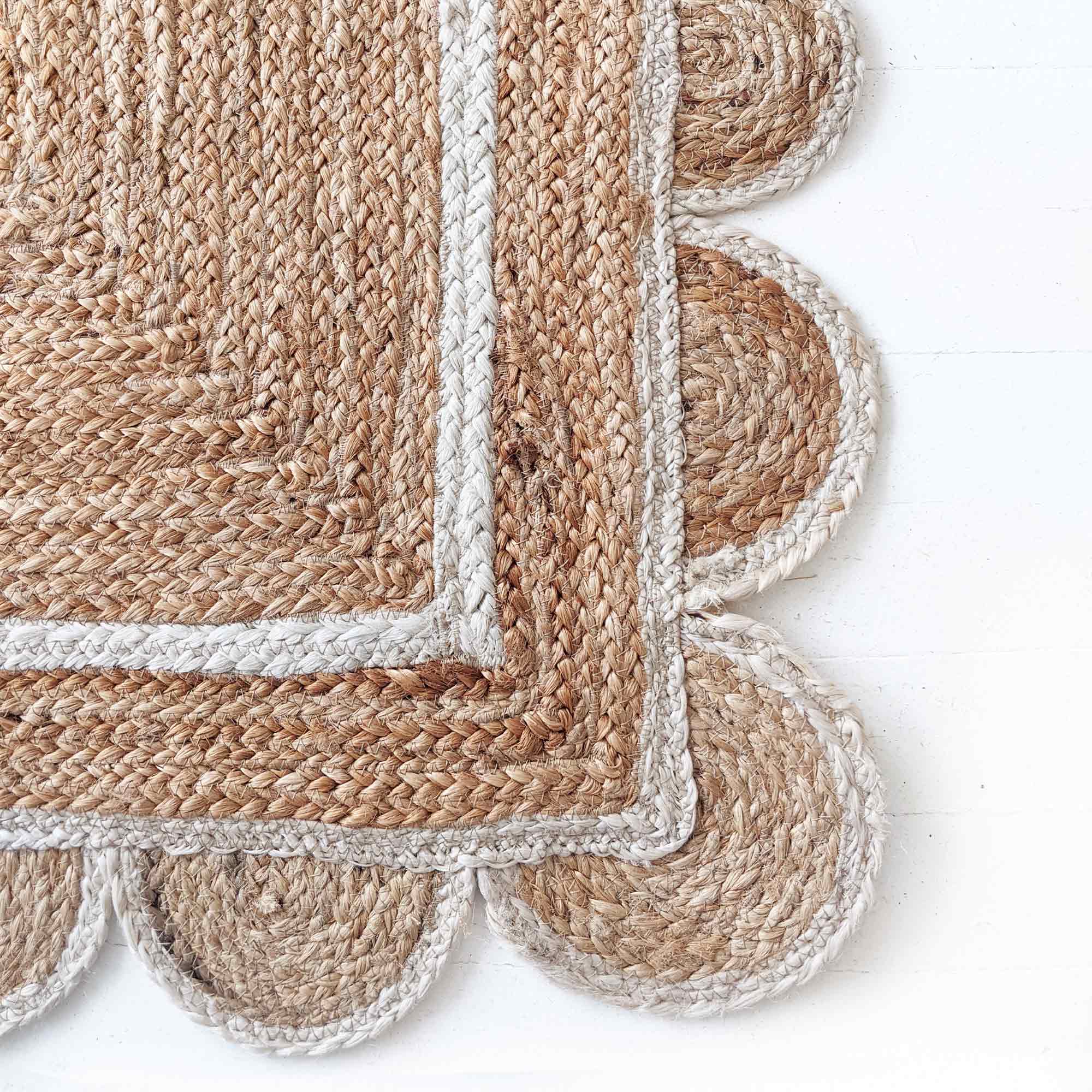 Sundar Scallop White Jute Rug