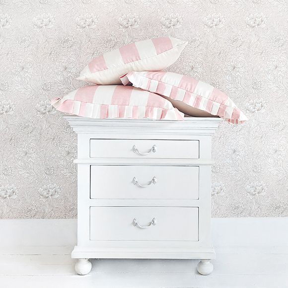 Are Silk Pillowcases Good For Your Skin And Hair? Shopping Guides